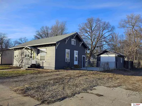 1110 High St, Beatrice, NE 68310 photo 2