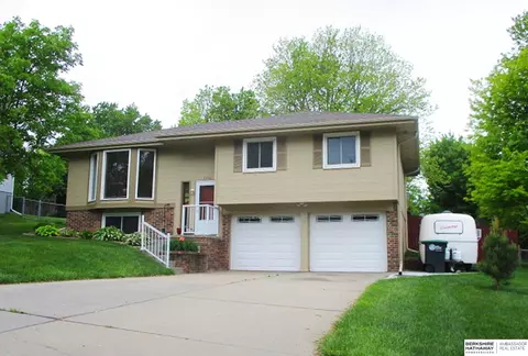 5730 N 127th St, Omaha, NE 68164