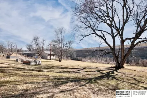 405 E Campbell St, Murray, NE 68409 photo 2