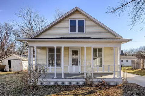 4310 N 58 St, Lincoln, NE 68507