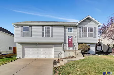7918 S 156th Ave, Omaha, NE 68136