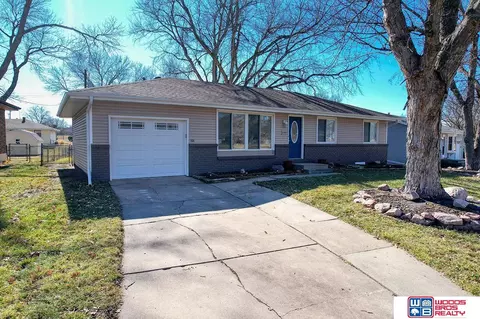 1145 Clearview Blvd, Lincoln, NE 68512