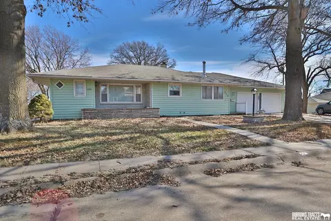 206 N Lawton St, Cook, NE 68329
