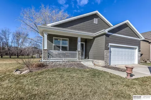 7018 S 185 Cir, Omaha, NE 68136