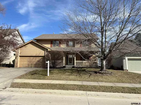 14205 S 22 St, Bellevue, NE 68123