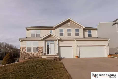 16134 W St, Omaha, NE 68135