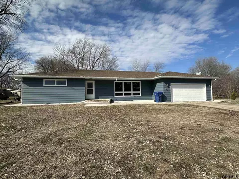 1109 N Washington Ave, Dorchester, NE 68343