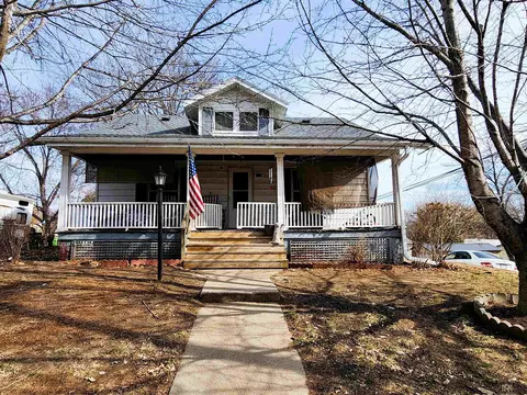 509 S 16th St, Nebraska City, NE 68410