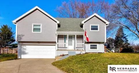 7208 S 149th Cir, Omaha, NE 68138