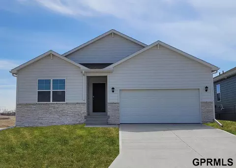 7102 S 205th Ave, Gretna, NE 68028