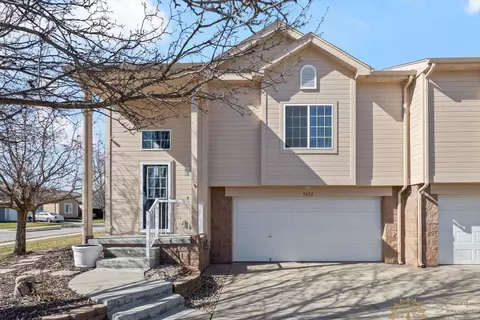 5052 N 154th St, Omaha, NE 68116