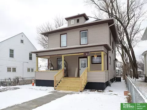 2515 Wirt St, Omaha, NE 68111