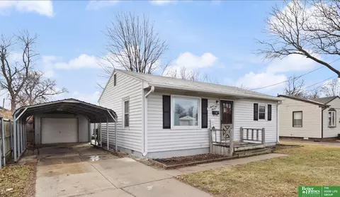2911 Poplar Dr, Council Bluffs, IA 51501