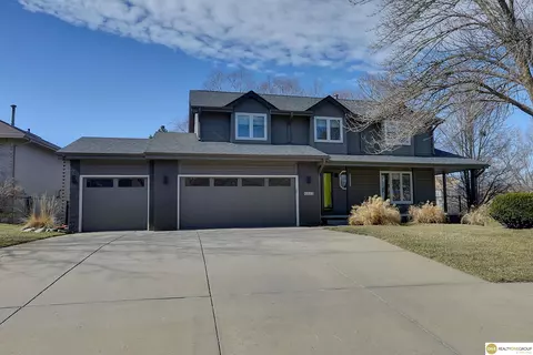 4022 N 159th St, Omaha, NE 68116