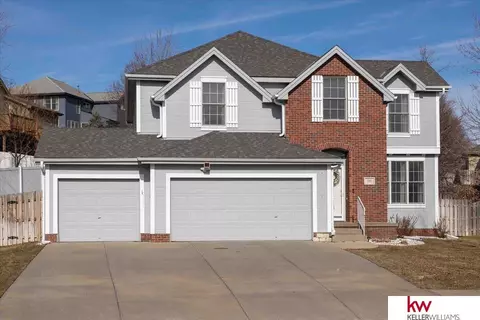 580 S 182 St, Omaha, NE 68022