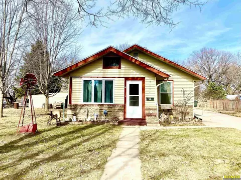 2114 4th Ave, Nebraska City, NE 68410