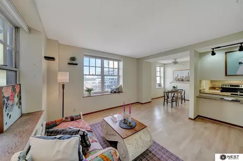139 N 11th St #401, Lincoln, NE 68508