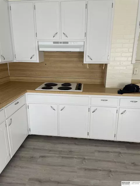 Kitchen - 3605-07 Ernst St, Omaha, NE 68112 photo 3 of 4