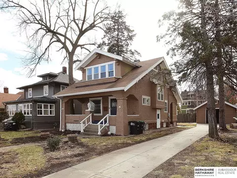 2879 Bauman Ave, Omaha, NE 68112