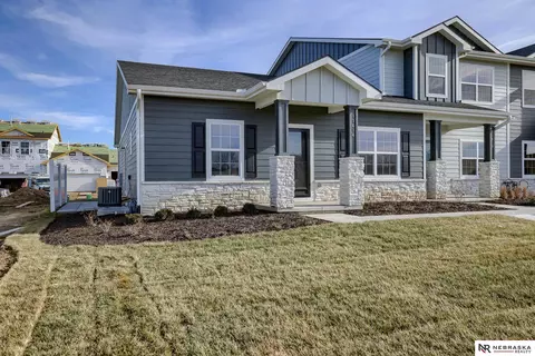 11402 N 161st Ct, Bennington, NE 68007