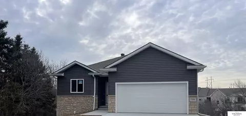 11606 Susie Cir, Bellevue, NE 68123