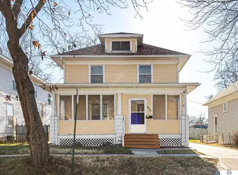 2839 R St, Lincoln, NE 68503