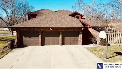 70 Beech Ave, York, NE 68467