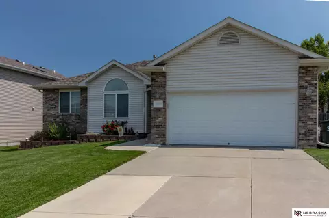 2422 N 88 St, Lincoln, NE 68507