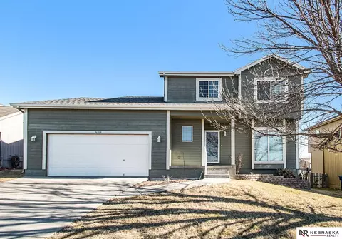 16313 Grand Ave, Omaha, NE 68116