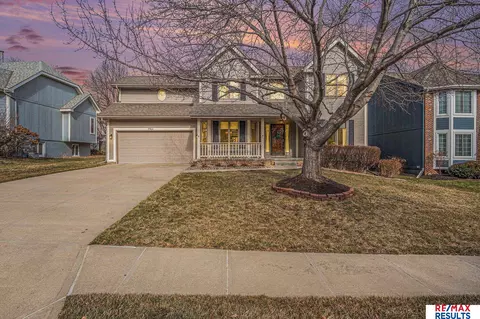 2904 Sheridan Rd, Bellevue, NE 68123