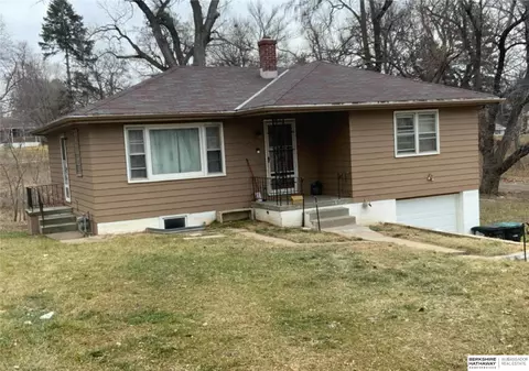 4006 Kansas Ave, Omaha, NE 68111