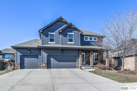 2104 S 192 Ave, Omaha, NE 68130