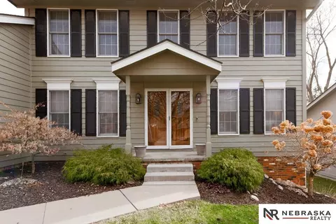10505 Y St, Omaha, NE 68127