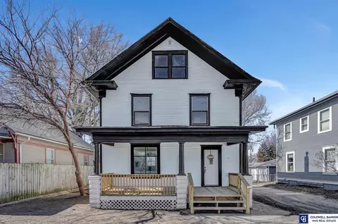 847 N 30th St, Lincoln, NE 68503
