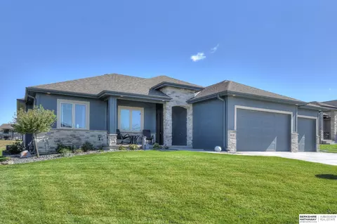 8115 N 129 St, Omaha, NE 68142