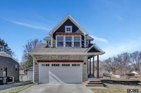 323 S 55th St, Lincoln, NE 68510