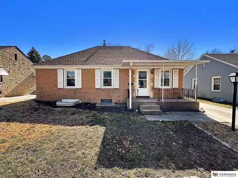 3415 Dudley St, Lincoln, NE 68503
