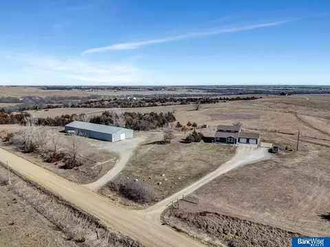 1962 154th Rd, Garland, NE 68360