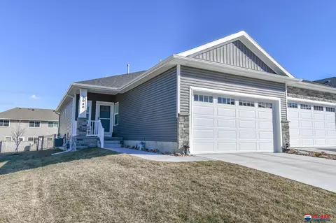 6030 S 87th St, Lincoln, NE 68526