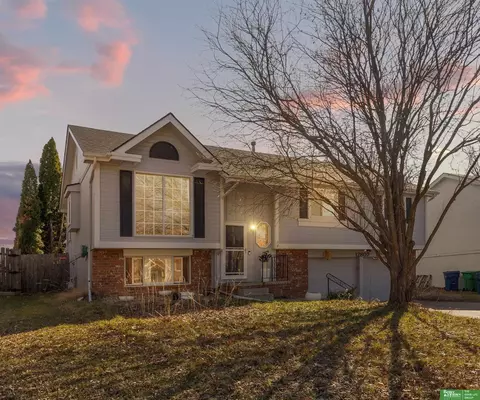 12807 Chandler St, Omaha, NE 68138