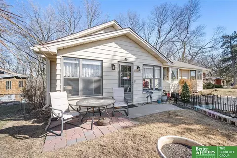 1015 Bellevue Blvd S, Bellevue, NE 68005