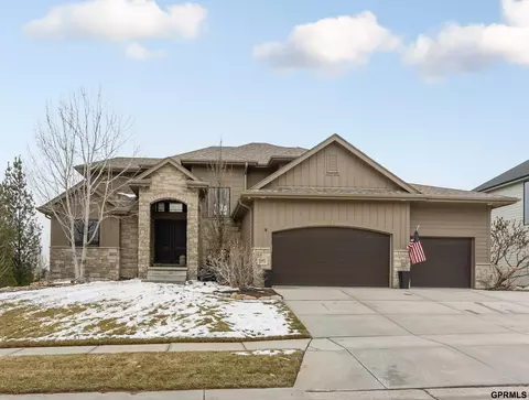 2001 S 211th St, Elkhorn, NE 68022