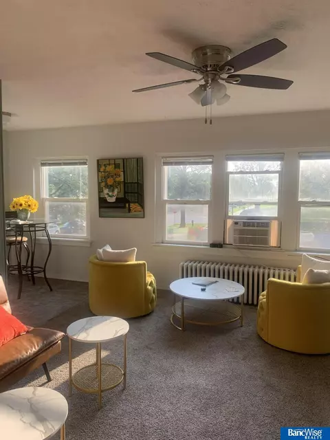 1630 H St #B1, Lincoln, NE 68508
