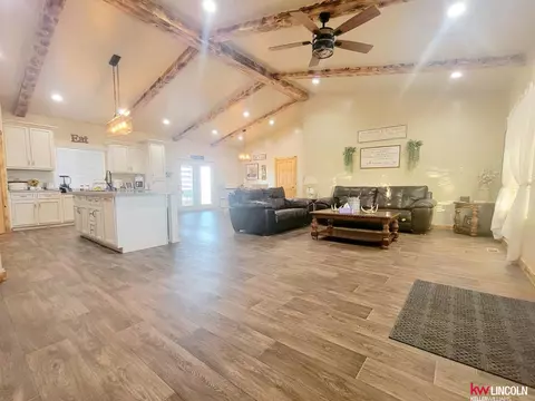 803 Grandview St, Sutton, NE 68979 photo 2