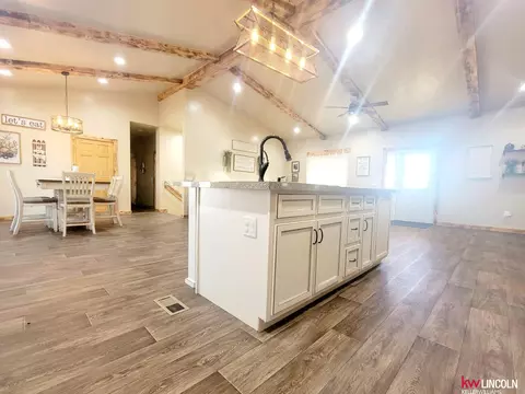 803 Grandview St, Sutton, NE 68979 photo 4