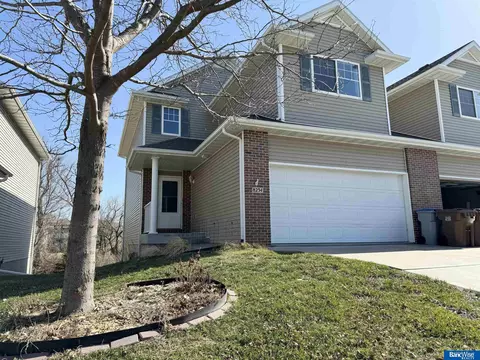 8234 S 86th St, Lincoln, NE 68526