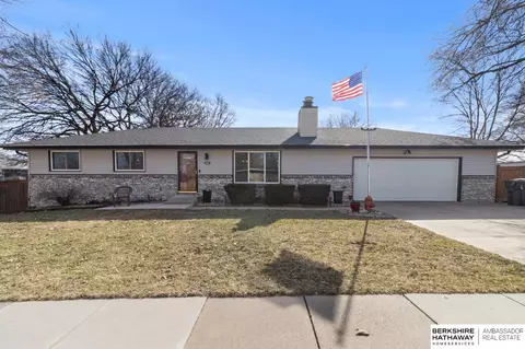 1741 W Sewell St, Lincoln, NE 68522
