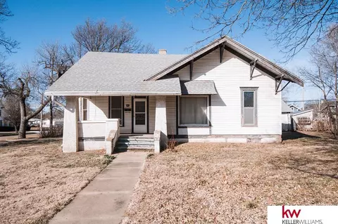 807 N Kansas St, Superior, NE 68978