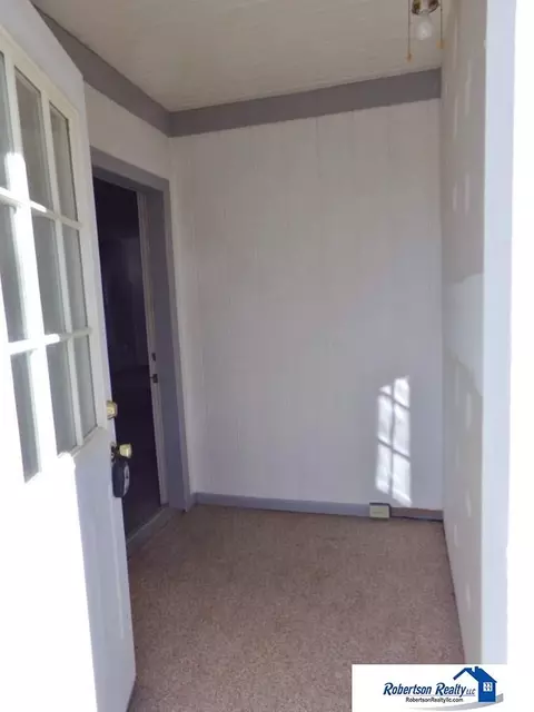 1722 Washington St, Beatrice, NE 68310 photo 5