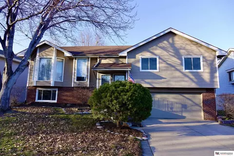 15028 Binney St, Omaha, NE 68116